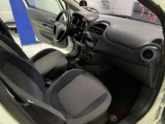 FIAT-PUNTO-2013