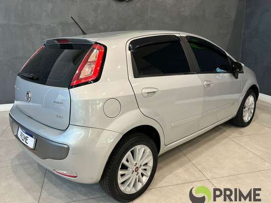 FIAT-PUNTO-2016