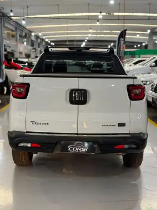 FIAT-TORO-2023