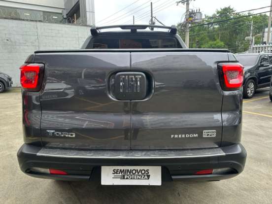 FIAT-TORO-2022