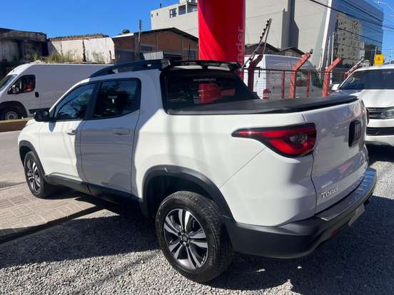 FIAT-TORO-1.3 TURBO 270 FLEX FREEDOM AT6 FIAT-TORO-2024