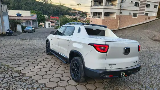 FIAT-TORO-2021