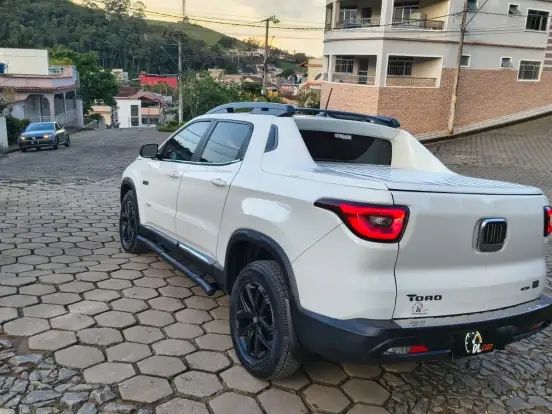 FIAT-TORO-2.0 16V TURBO DIESEL ULTRA 4WD AT9 FIAT-TORO-2021