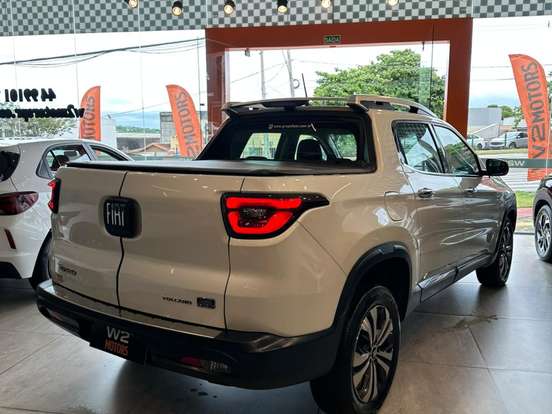 FIAT-TORO-2.0 16V TURBO DIESEL VOLCANO 4WD AT9 FIAT-TORO-2023