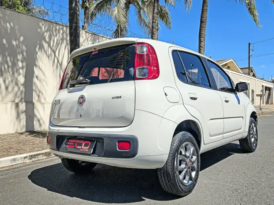 FIAT-UNO-1.0 EVO VIVACE 8V FLEX 4P MANUAL FIAT-UNO-2014