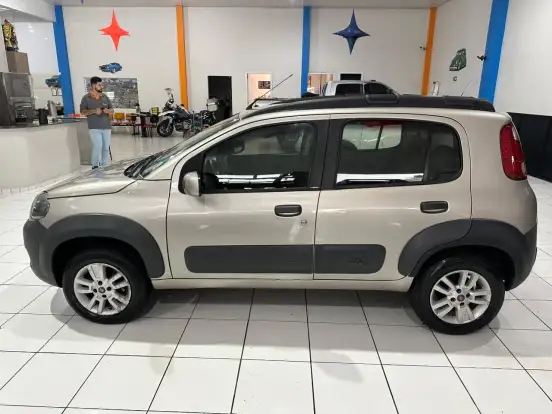 FIAT-UNO-1.4 EVO WAY 8V FLEX 4P MANUAL FIAT-UNO-2012