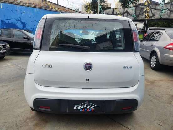 FIAT-UNO-2021