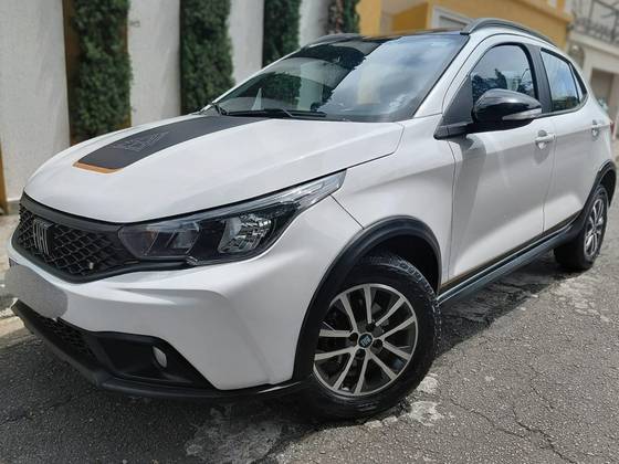 FIAT ARGO 1.3 FIREFLY FLEX TREKKING MANUAL