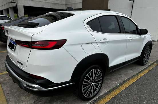 FIAT-FASTBACK-2024