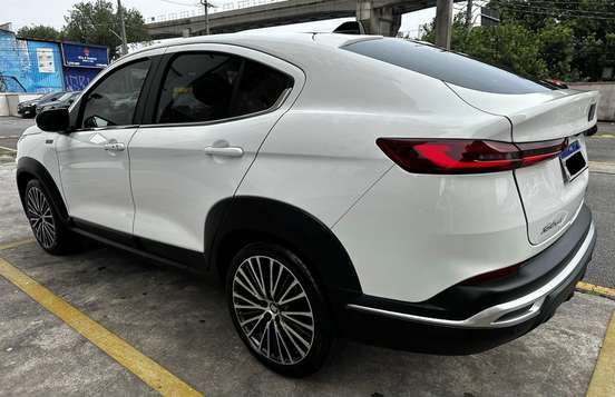 FIAT-FASTBACK-2024