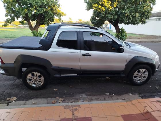 FIAT STRADA 1.8 MPI ADVENTURE CD 16V FLEX 2P AUTOMATIZADO