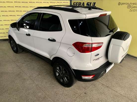 FORD-ECOSPORT-2017