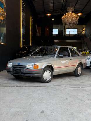 FORD-ESCORT-1995
