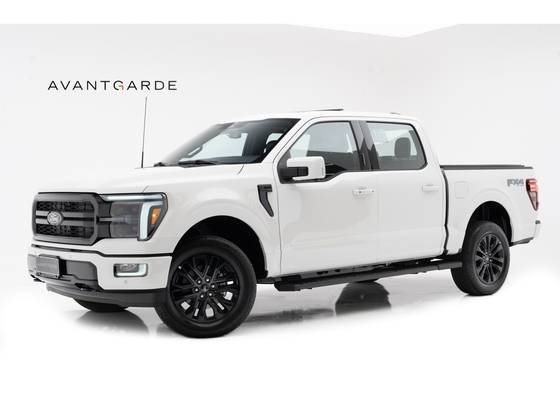 FORD F-150 5.0 V8 GASOLINA CD LARIAT BLACK FX4 AUTOMÁTICO