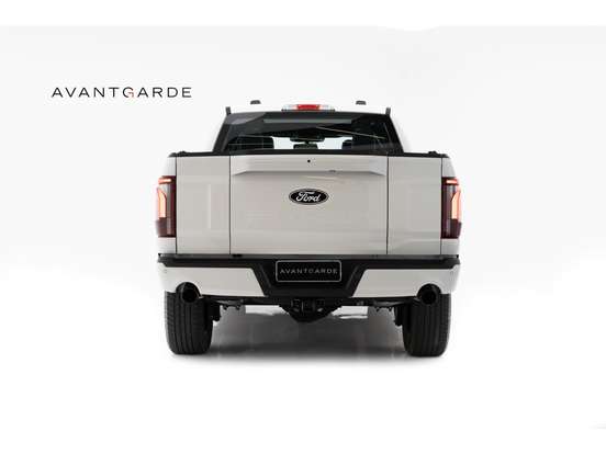 FORD-F-150-5.0 V8 GASOLINA CD LARIAT BLACK FX4 AUTOMÁTICO FORD-F-150-2024