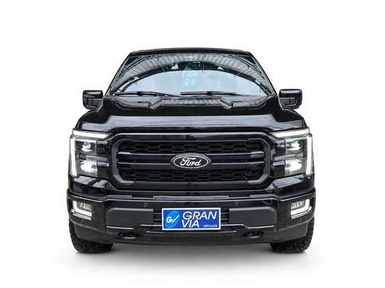 FORD-F-150-5.0 V8 GASOLINA CD LARIAT BLACK FX4 AUTOMÁTICO FORD-F-150-2024