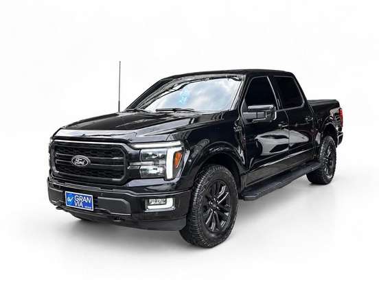 FORD-F-150-5.0 V8 GASOLINA CD LARIAT BLACK FX4 AUTOMÁTICO FORD-F-150-2024