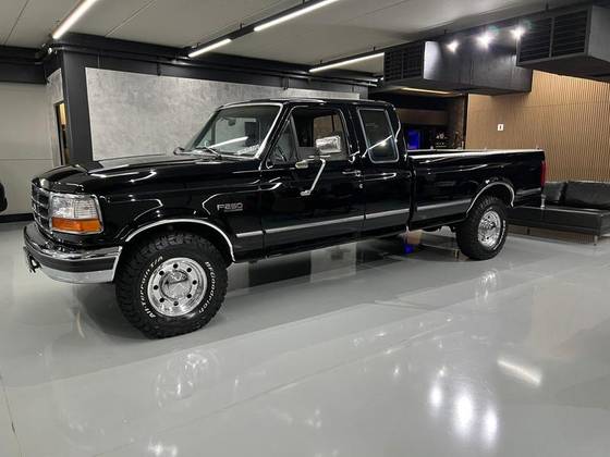 FORD F-250 7.5 V8 GASOLINA XLT 4X4 MANUAL