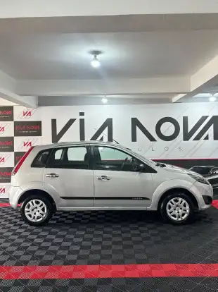 FORD-FIESTA-2013