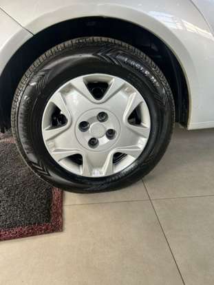 FORD-FIESTA-2011