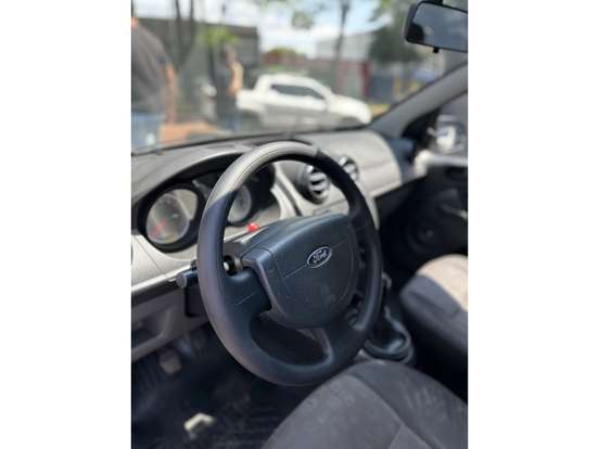 FORD-FIESTA-2011