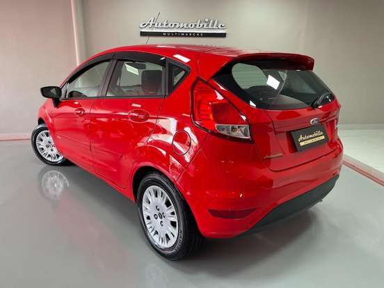 FORD-FIESTA-2015