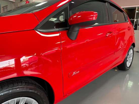 FORD-FIESTA-2015