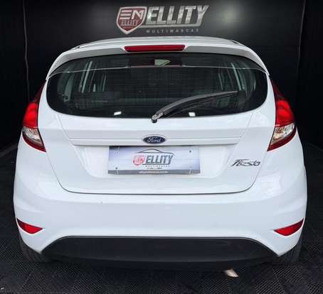 FORD-FIESTA-2014