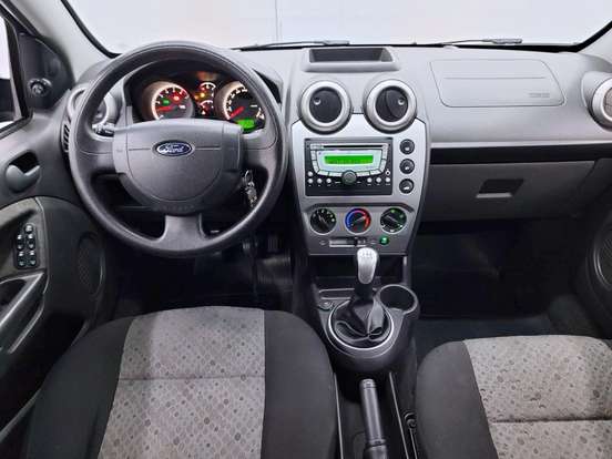 FORD-FIESTA-2013