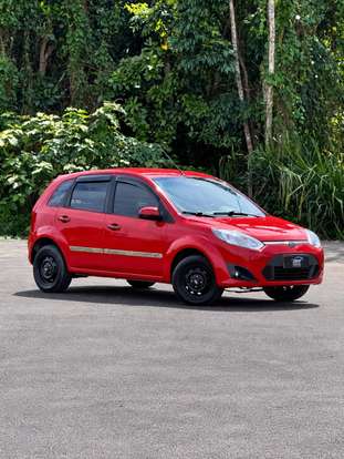 FORD-FIESTA-2013