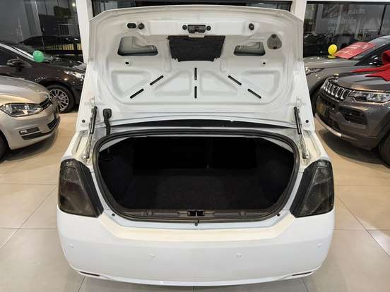 FORD-FIESTA-2012