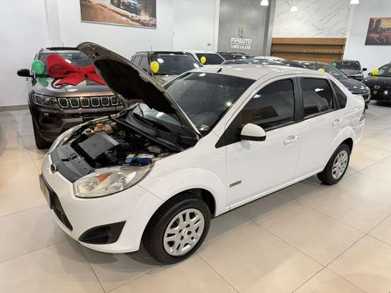 FORD-FIESTA-2012