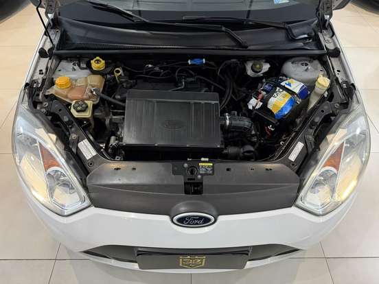 FORD-FIESTA-2012
