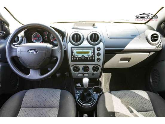 FORD-FIESTA-1.6 SE HATCH 16V FLEX 4P MANUAL FORD-FIESTA-2013