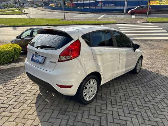 FORD-FIESTA-2017