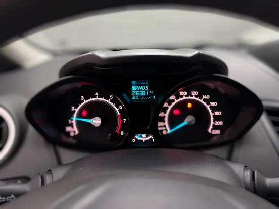 FORD-FIESTA-1.6 TI-VCT FLEX SE PLUS POWERSHIFT FORD-FIESTA-2018