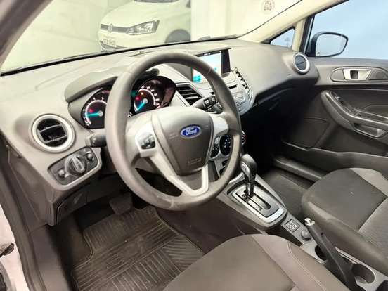 FORD-FIESTA-1.6 TI-VCT FLEX SE PLUS POWERSHIFT FORD-FIESTA-2018