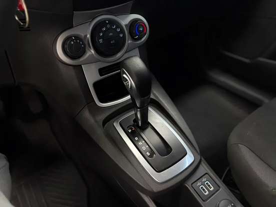 FORD-FIESTA-1.6 TI-VCT FLEX SE PLUS POWERSHIFT FORD-FIESTA-2018