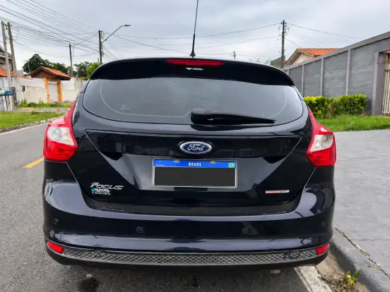 FORD-FOCUS-2014