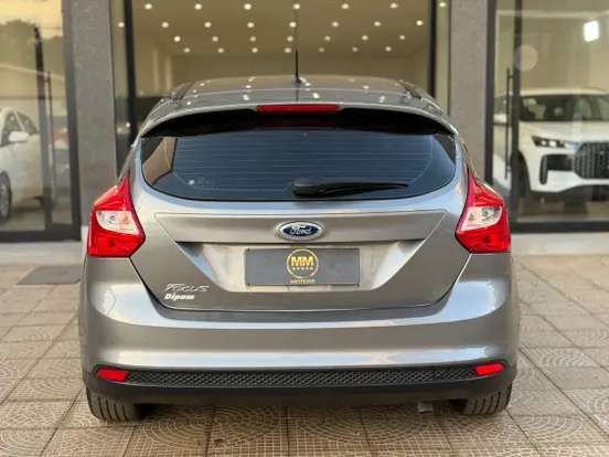 FORD-FOCUS-2013