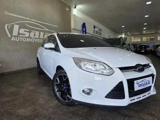 FORD-FOCUS-2014