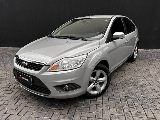 FORD FOCUS 2.0 GLX 16V FLEX 4P AUTOMÁTICO