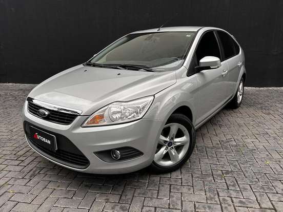 FORD-FOCUS-2.0 GLX 16V FLEX 4P AUTOMÁTICO FORD-FOCUS-2013