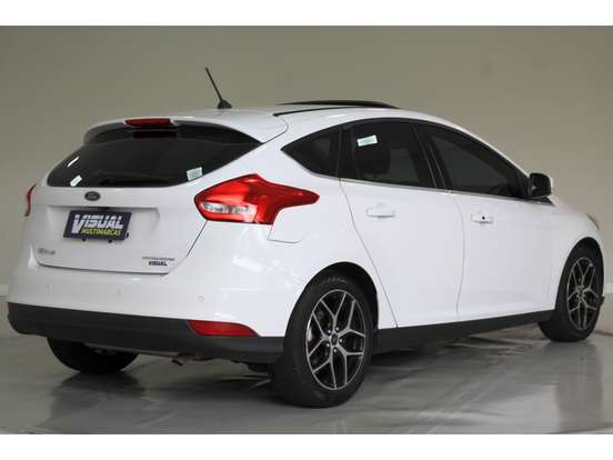 FORD-FOCUS-2017