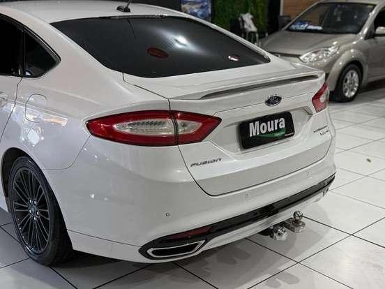 FORD-FUSION-2015