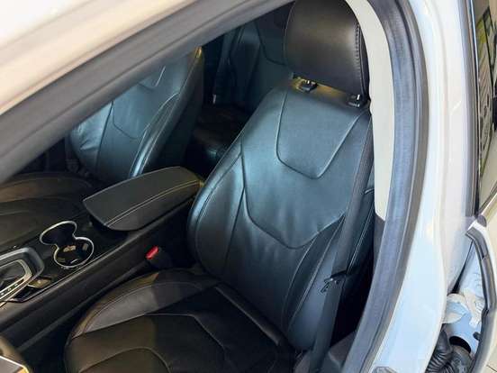 FORD-FUSION-2015