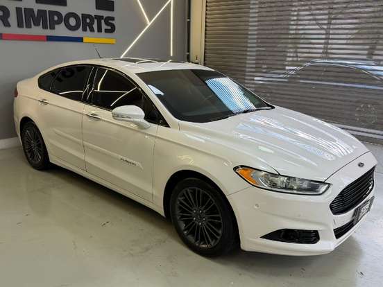 FORD-FUSION-2014