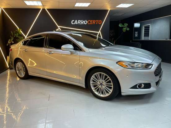 FORD-FUSION-2014