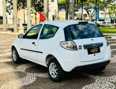 FORD-KA-2013