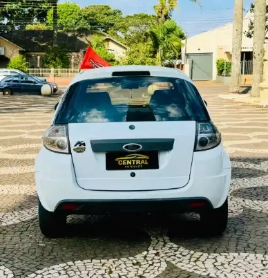 FORD-KA-2013